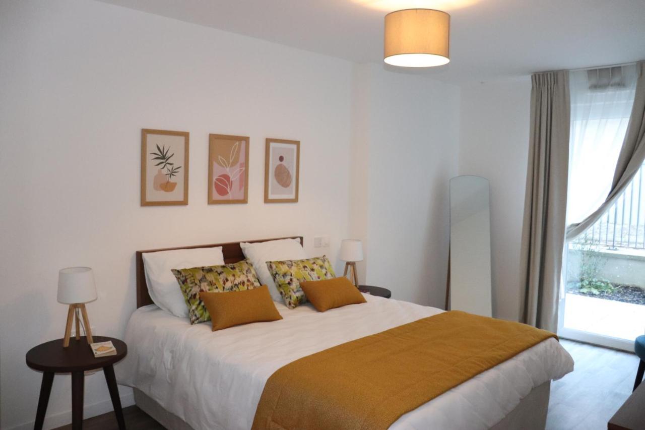 Aparthotel Domitys Le Parc Des Aubiers Poissy Exterior foto